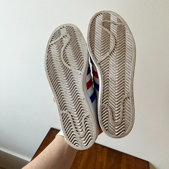 Adidas Americana vs. Superstar - Picture 11 of 14